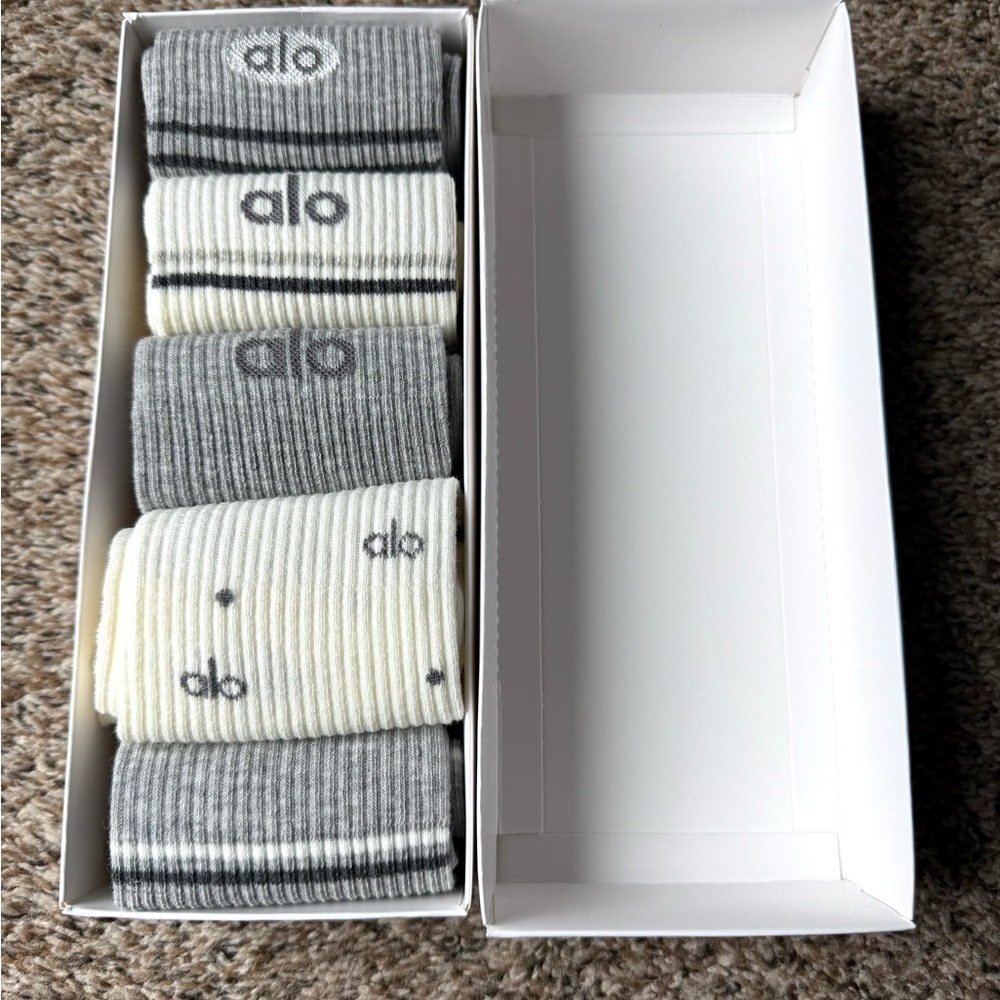 ALO unisex half crew socks